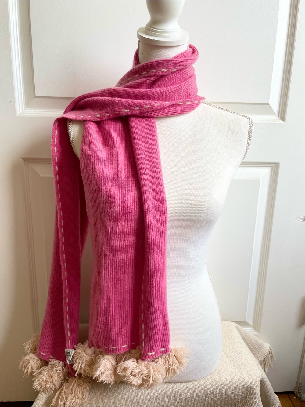 Portolano Pink 100% Cashmere  Pom Pom Fringe Knit Scarf 9x 60” Y2K